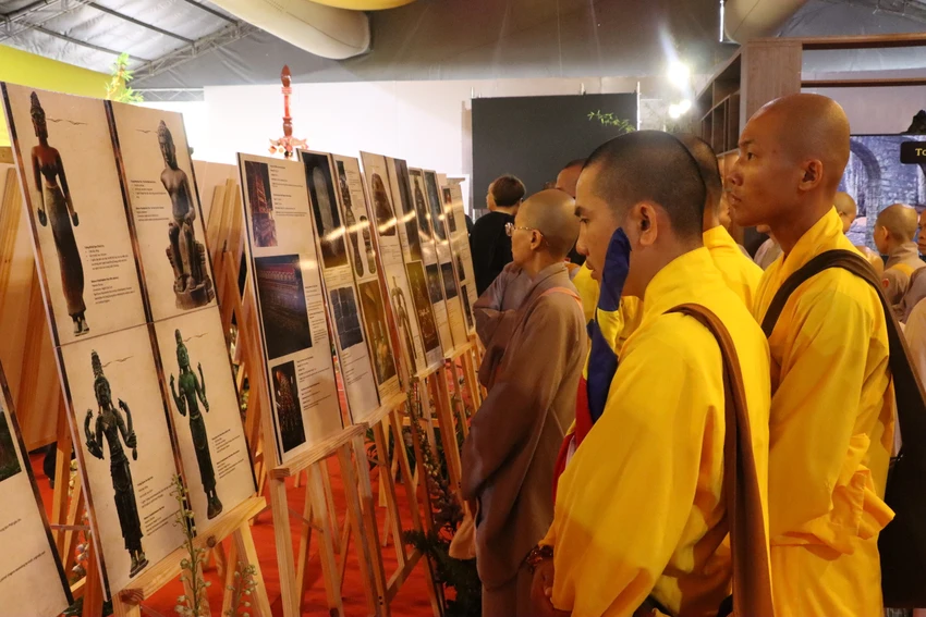 dai-le-vesak-2025-22.JPG