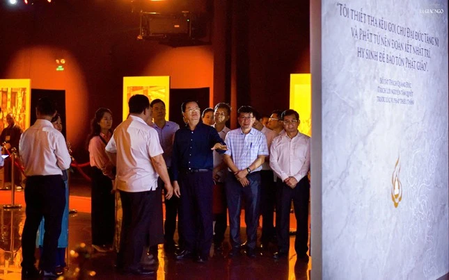 xa-loi-trai-tim-bo-tat-thich-quang-duc3.jpg