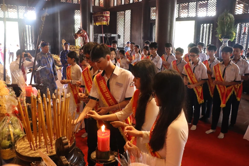 duc-le-thanh-hau-nguyen-huu-canh4.JPG