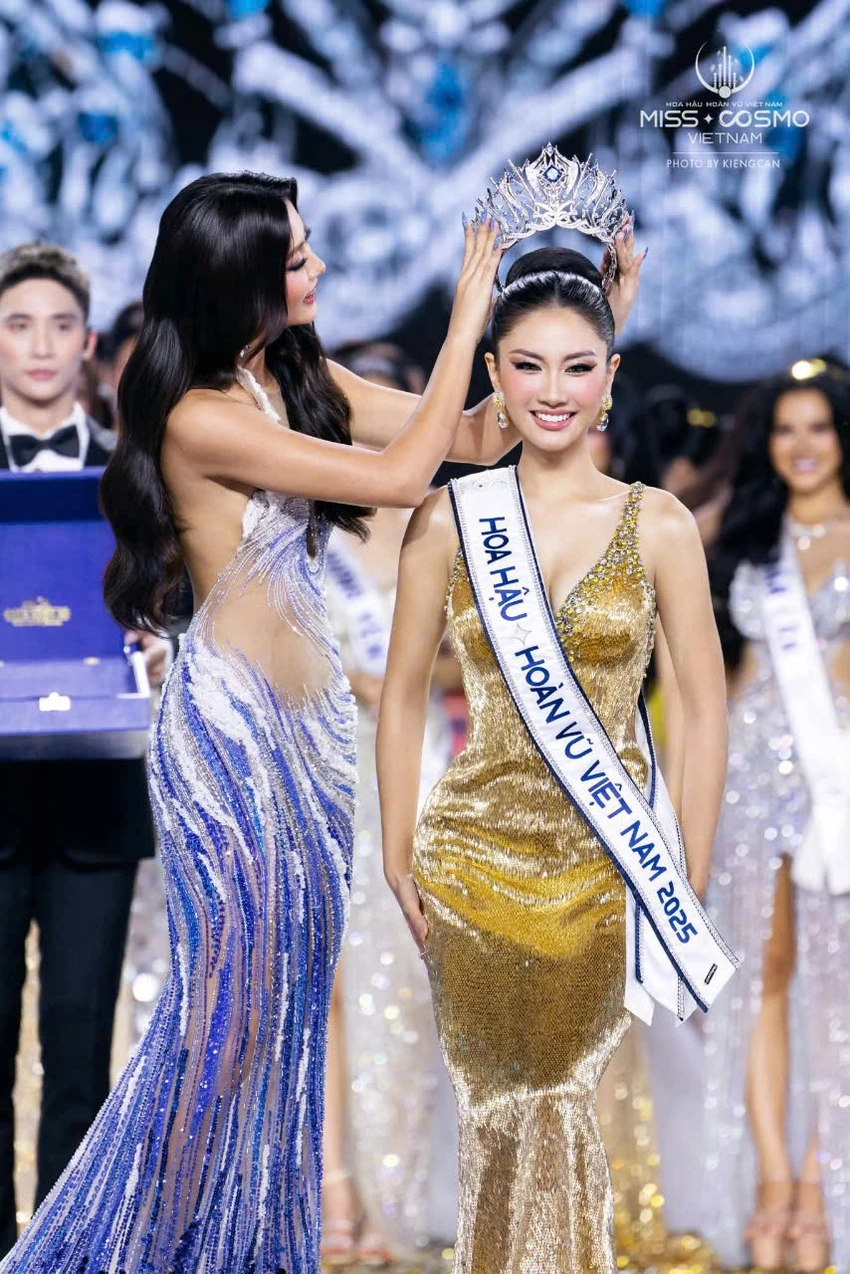Hoa hậu hoàn vũ Việt Nam