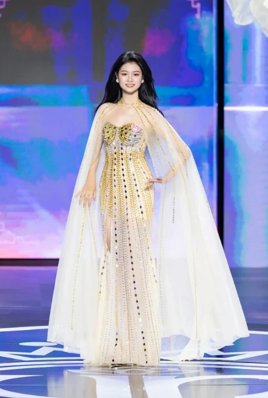 hoa-hau-viet-nam-2024-4.jpg