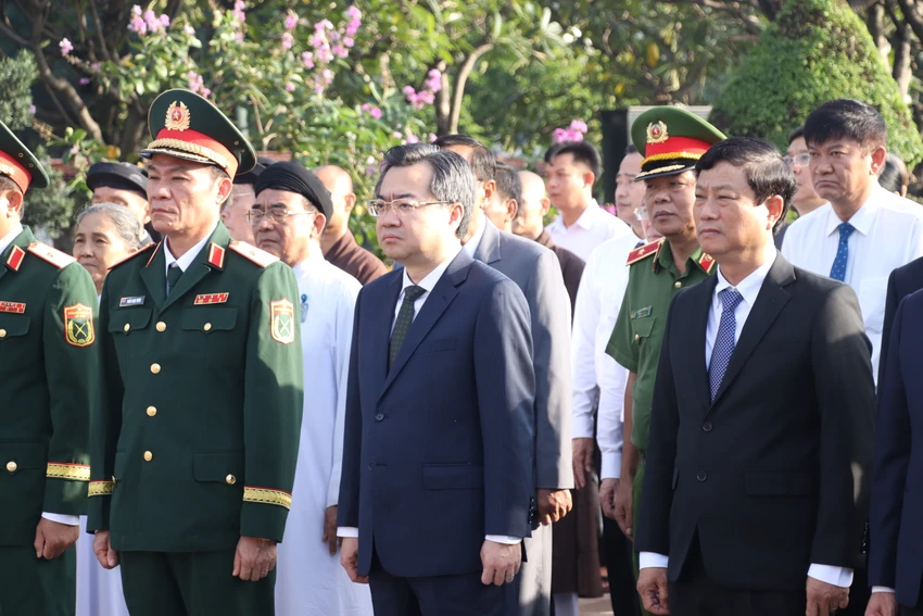 nguyen-van-linh1.JPG