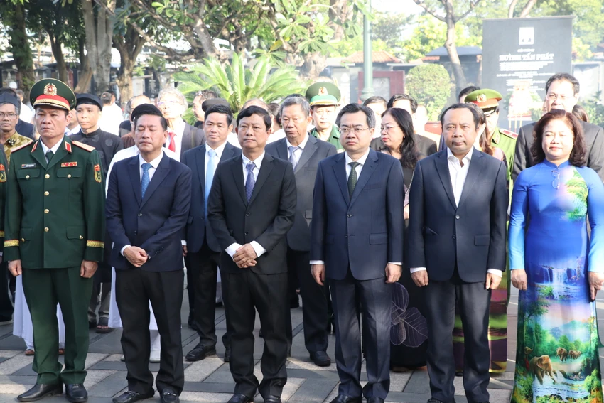 nguyen-van-linh11.JPG