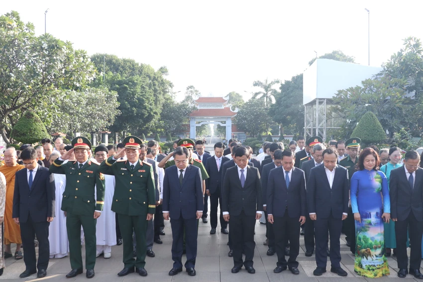 nguyen-van-linh5.JPG