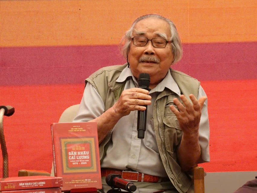 san-khau-cai-luong1.jpg