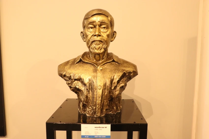 nguyen-gia-tri.JPG
