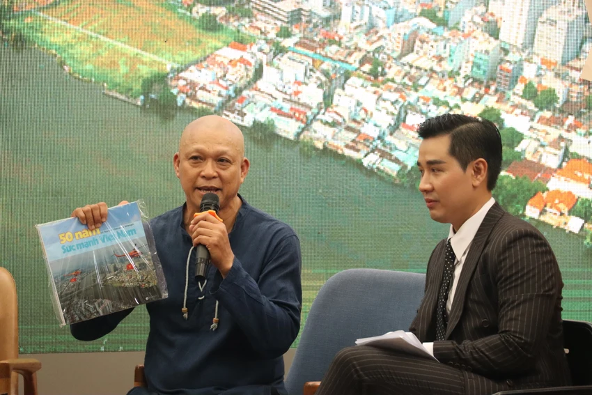 Nhiếp ảnh gia Nguyễn Á