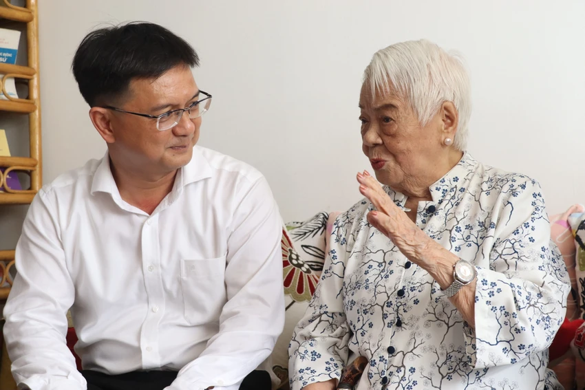 nha-van-xuan-phuong.JPG