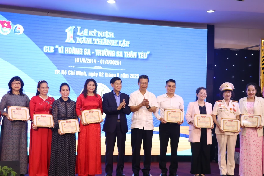 vi-hoang-sa-truong-sa-than-yeu9.JPG