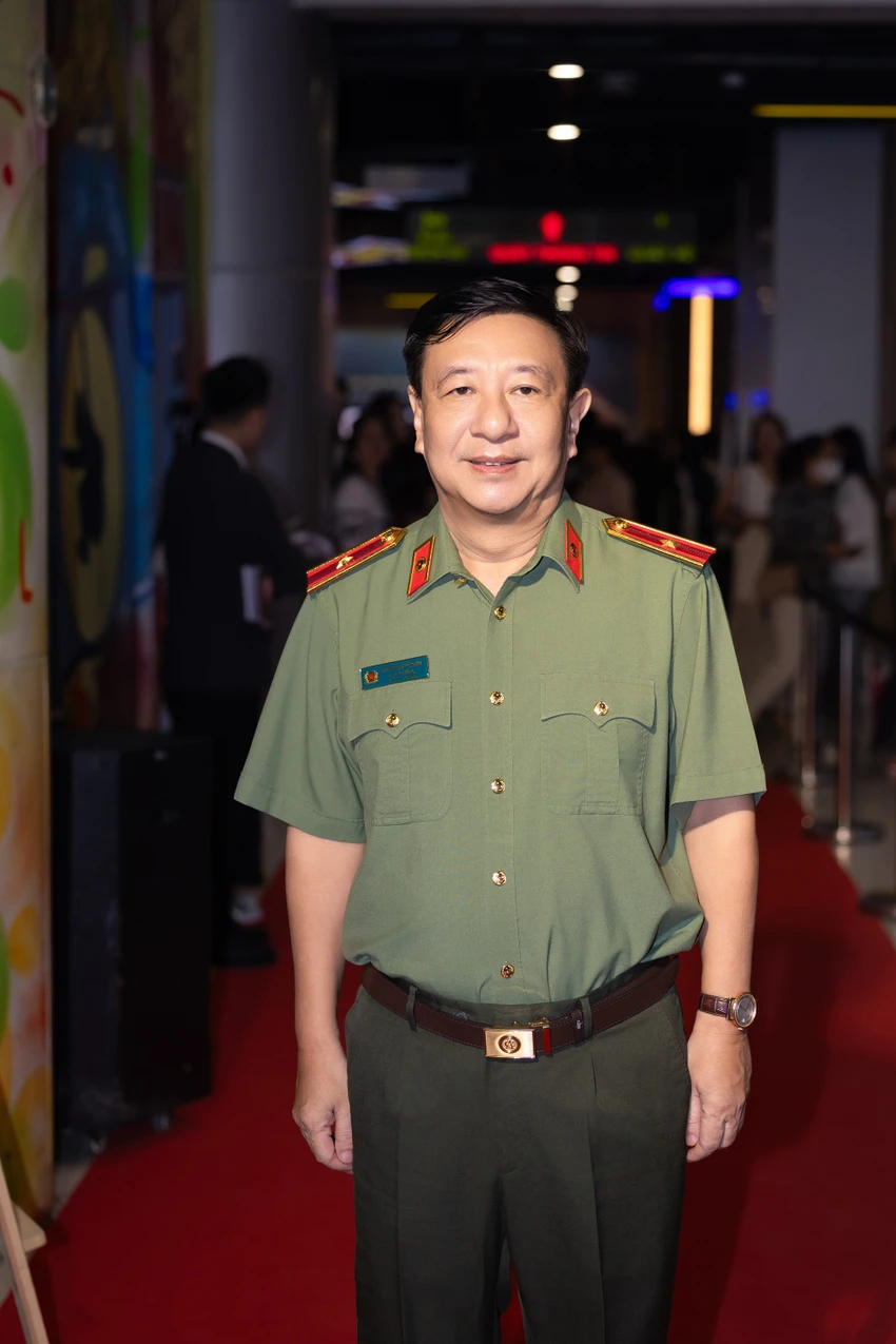 tu-chien-tren-khong11.jpg