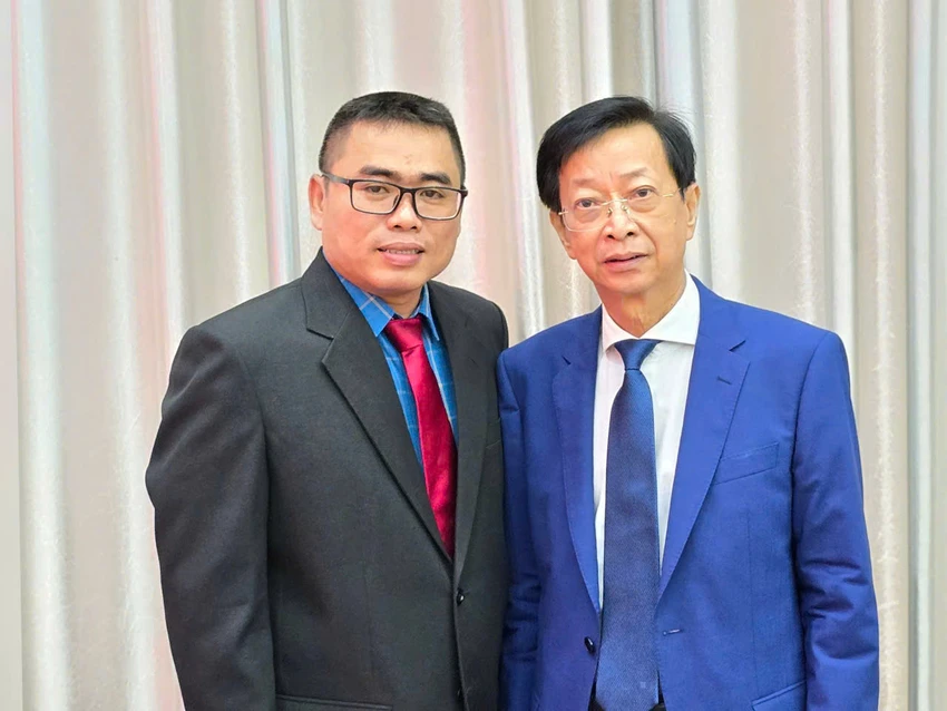 giai-thuong-tran-van-giau2.jpg