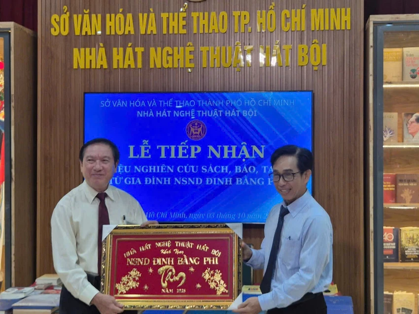 gio-to-san-khau19.jpg