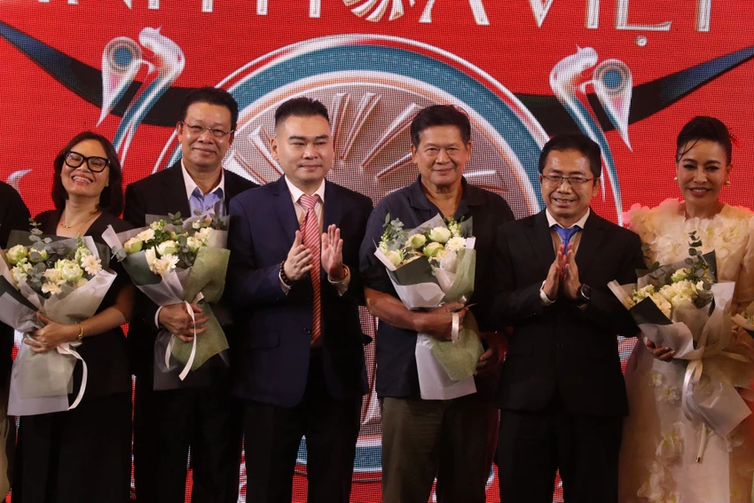 Tinh hoa Việt