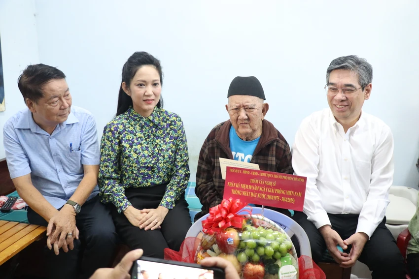 van-nghe-si12.JPG