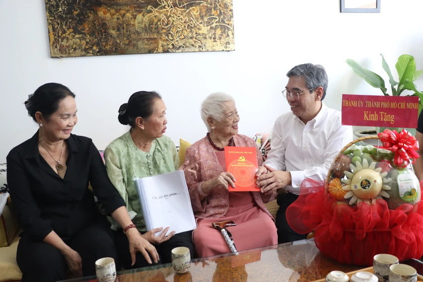 van-nghe-si4.JPG