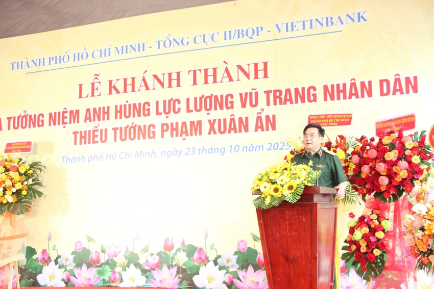 pham-xuan-an4.jpg