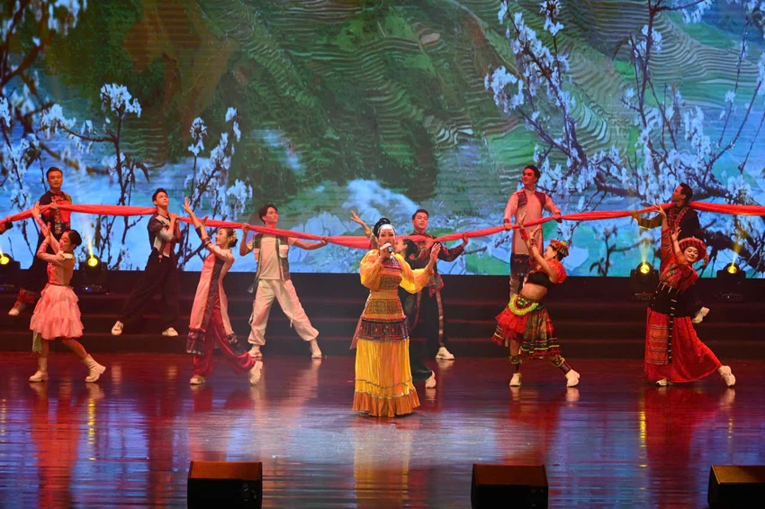 lien-hoan-am-nhac-toan-quoc-mo-rong2.jpg