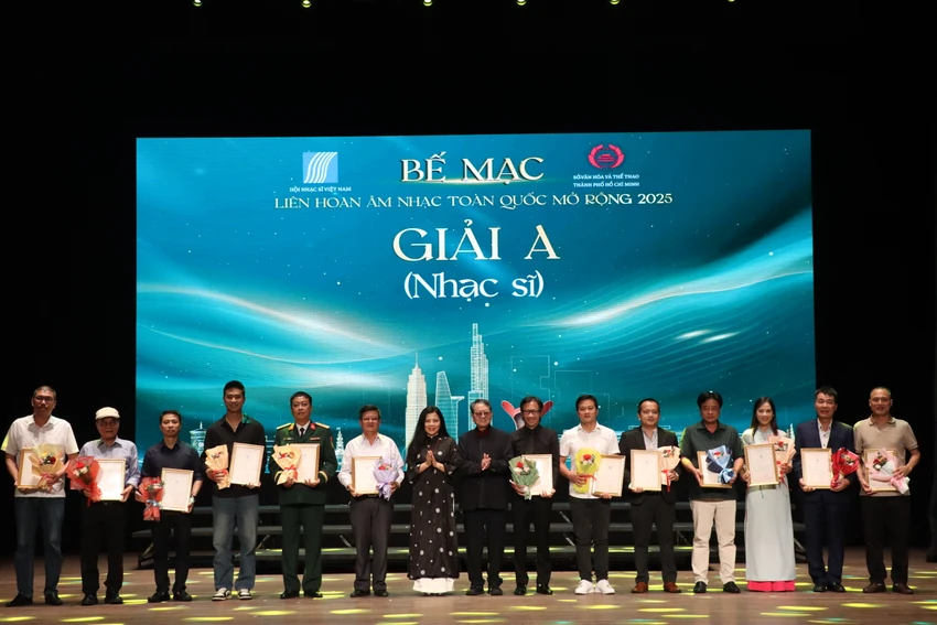 lien-hoan-am-nhac-toan-quoc-mo-rong4.JPG