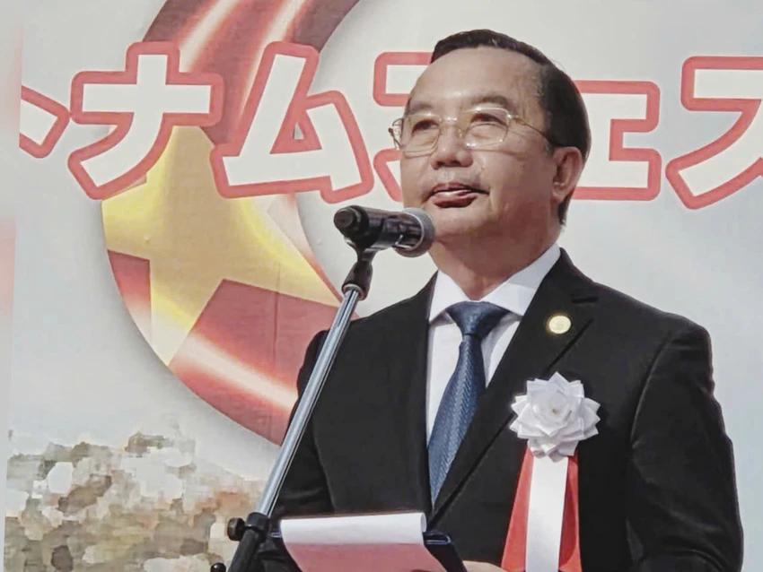 le-hoi-viet-nam-tp-hcm2.jpg