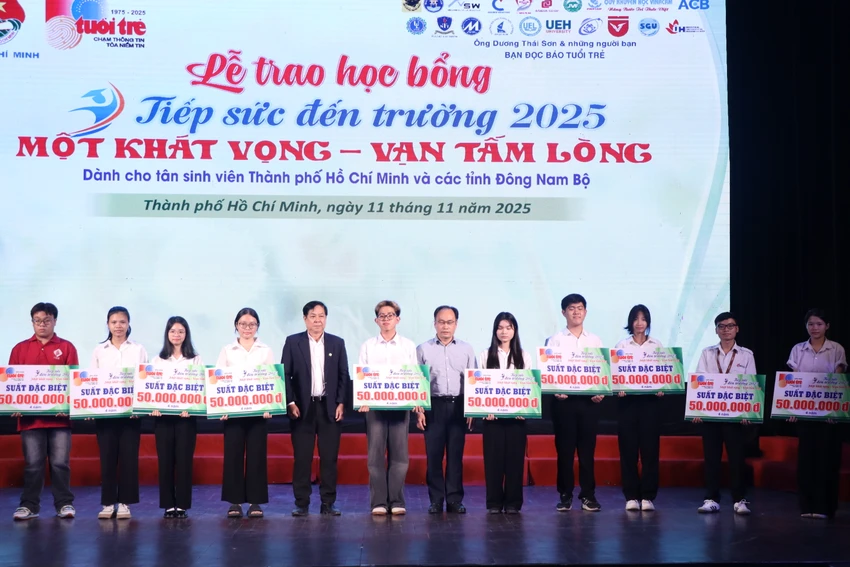 tiep-suc-den-truong13.JPG