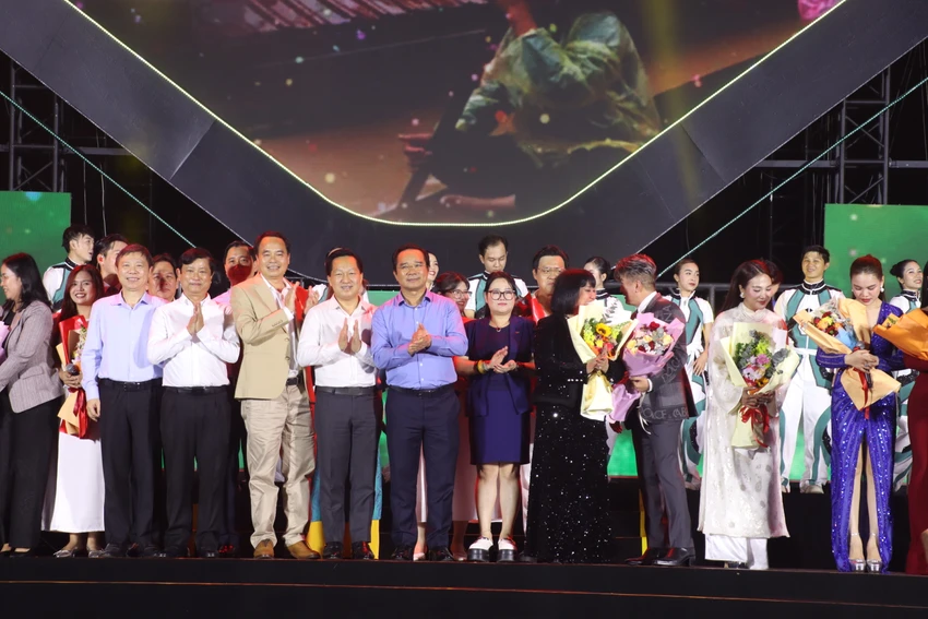 nghia-tinh-phuong-nam19.JPG