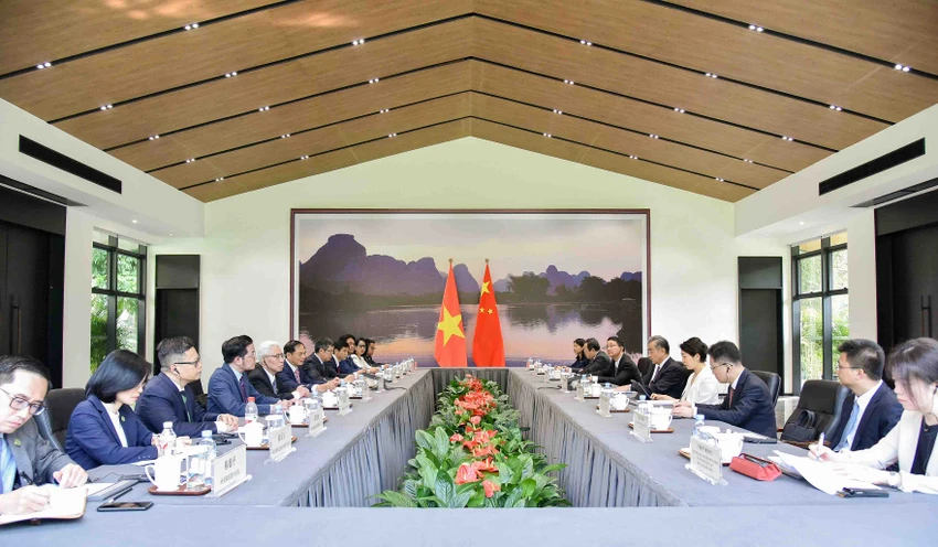 bo-truong-ngoai-giao-bui-thanh-son-hoi-dam-voi-bo-truong-ngoai-giao-trung-quoc-vuong-nghiB.jpg