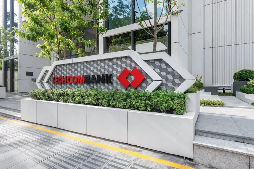 Ngân hàng Techcombank cũng không thể đứng ngoài cuộc đua nâng lãi suất tiết kiệm