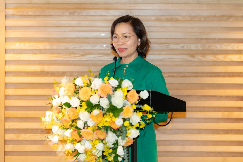 Cảnh báo nguy cơ rất nhiều lao động nữ mất việc khi trí tuệ nhân tạo được sử dụng nhiều