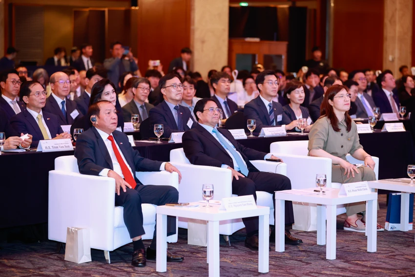 Thủ tướng dự Diễn đàn xúc tiến du lịch và hợp tác văn hóa Việt Nam-Hàn Quốc