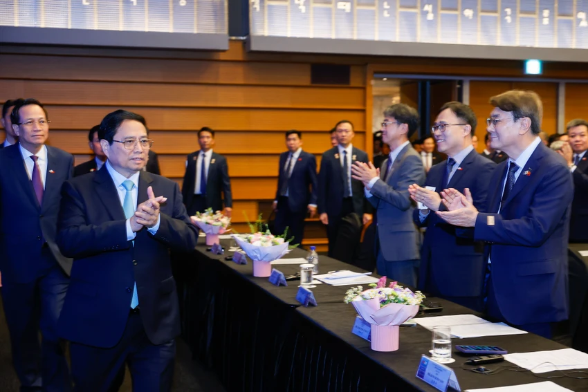 Thủ tướng Phạm Minh Chính: Tạo thuận lợi nhất để lao động Việt Nam được cống hiến hết mình