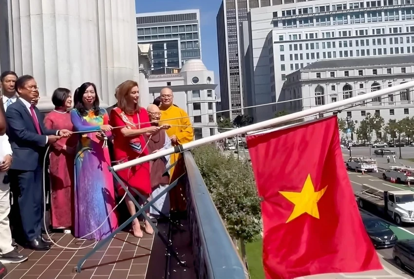 Lễ thượng cờ kỷ niệm Quốc khánh Việt Nam tại Tòa thị chính San Francisco