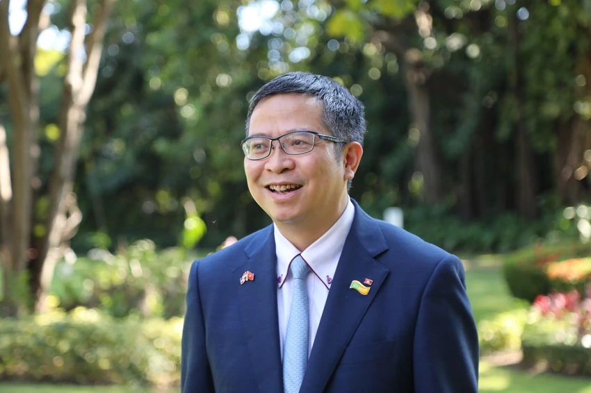2211Binh.jpg