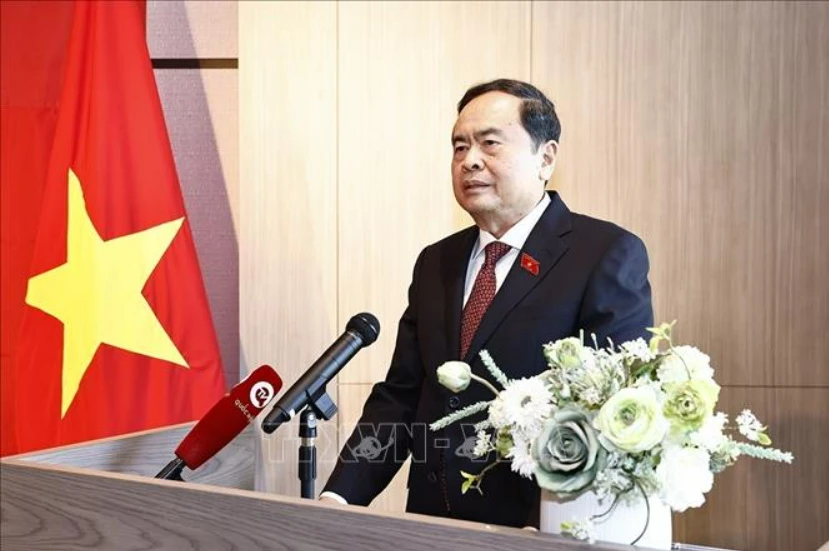 Chủ tịch Quốc hội Trần Thanh Mẫn và Phu nhân gặp gỡ cộng đồng người Việt Nam tại Nhật Bản