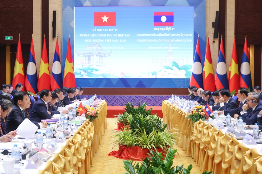 Lãnh đạo Việt Nam – Lào thống nhất thúc đẩy dự án đường cao tốc Hà Nội-Vientiane