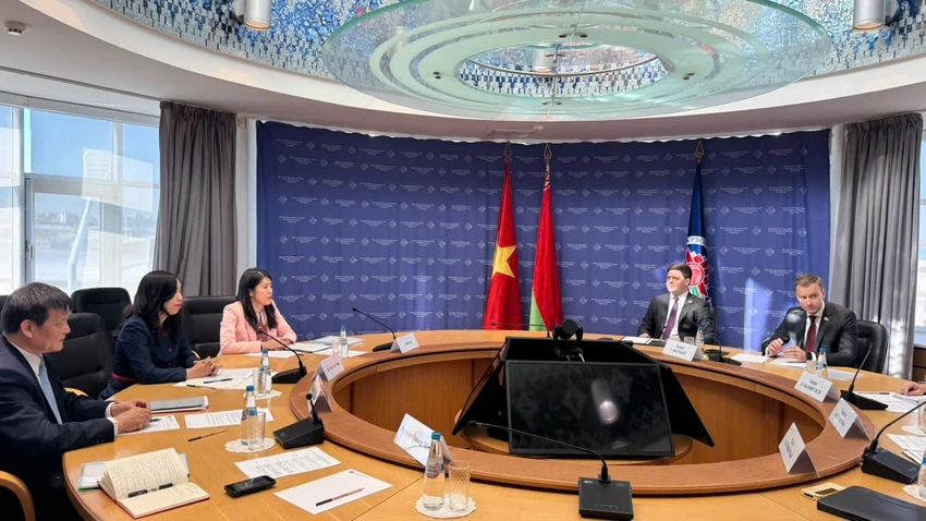 2504Thutruong.jpg