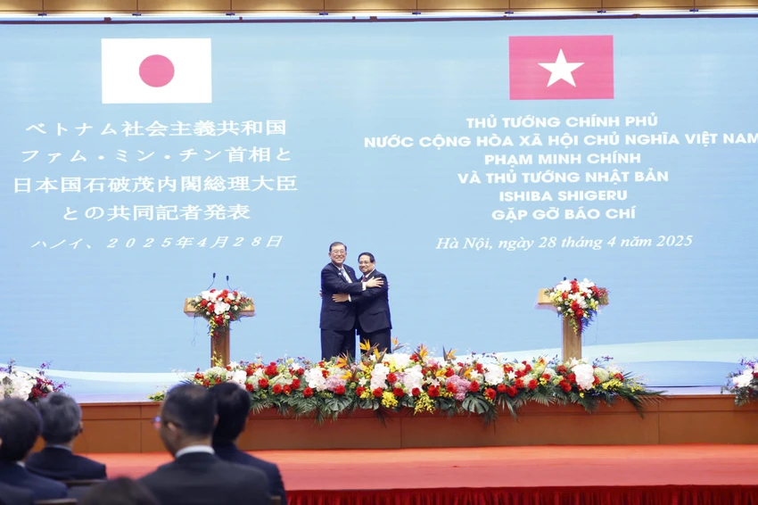 2804Thutuong.jpg