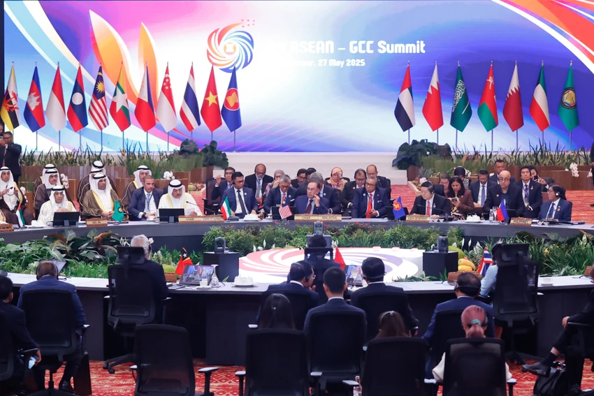 2705ASEAN.jpg