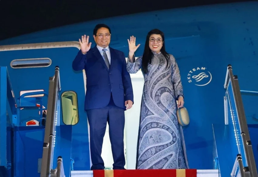 Thủ tướng Phạm Minh Chính lên đường bắt đầu chuyến công tác tại châu Âu