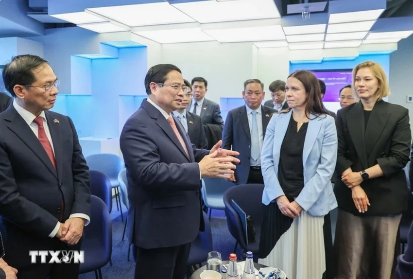Thủ tướng Phạm Minh Chính mong muốn Estonia chia sẻ, truyền cảm hứng chuyển đổi số