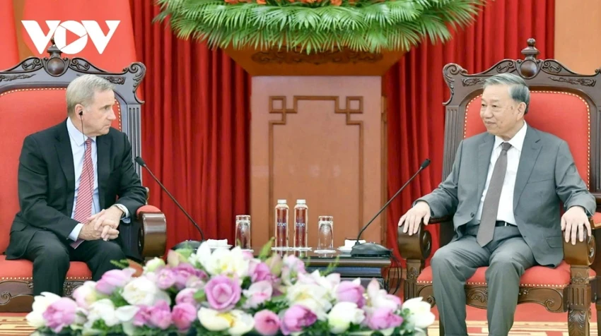 tong-bi-thu-de-nghi-qualcomm-my-day-manh-chuyen-giao-cong-nghe.jpg