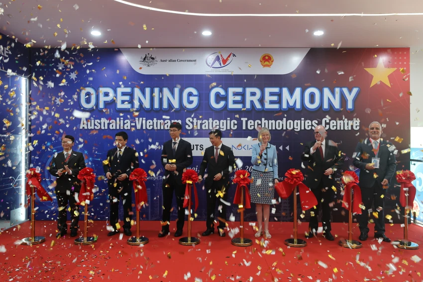 khai-truong-trung-tam-cong-nghe-chien-luoc-australia-viet-nam.jpeg