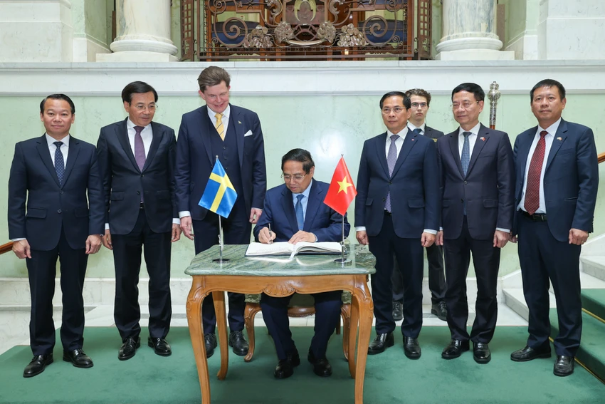1306Thutuong5.jpg