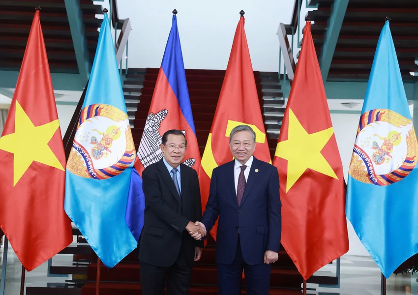 Lãnh đạo Đảng, Nhà nước chúc mừng 74 năm thành lập Đảng Nhân dân Campuchia