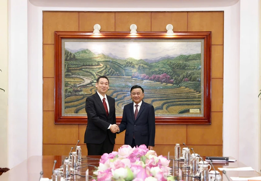 Thường trực Ban Bí thư Trung ương Đảng Trần Cẩm Tú đã tiếp Trưởng Đoàn Đại biểu Đảng Cộng sản Nhật Bản
