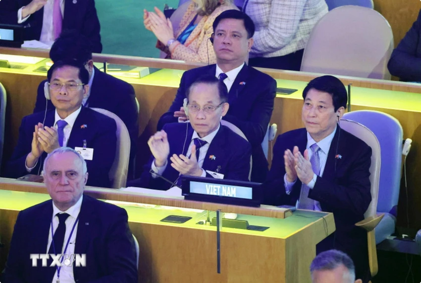 chu-tich-nuoc-du-khai-mac-phien-thao-luan-cap-cao-dai-hoi-dong-lhq-khoa-80.jpg