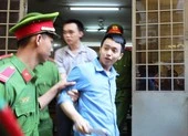Bị cáo nói không khỏe, thiếu minh mẫn, đề nghị tòa hoãn xử