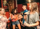 Quán bar Buddha từng nhiều lần bị xử phạt về bảng hiệu