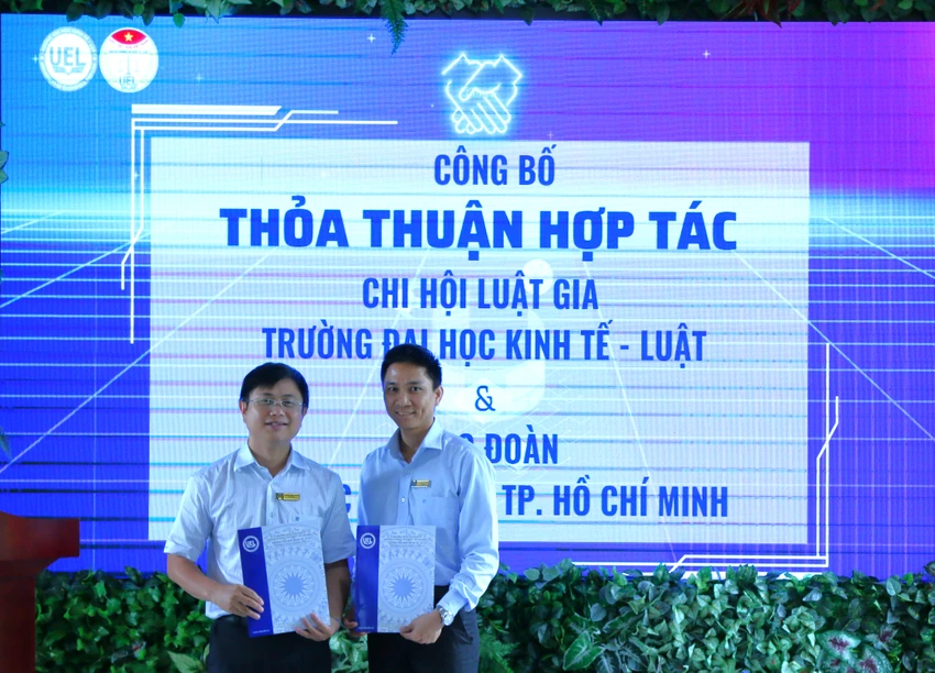 Chi hội Luật gia Trường ĐH Kinh tế - Luật ký thỏa thuận hợp tác với Công đoàn ĐH Quốc gia TP.HCM. Ảnh: UEL Chi hội Luật gia Trường ĐH Kinh tế - Luật ký thỏa thuận hợp tác với Công đoàn ĐH Quốc gia TP.HCM. Ảnh: UEL