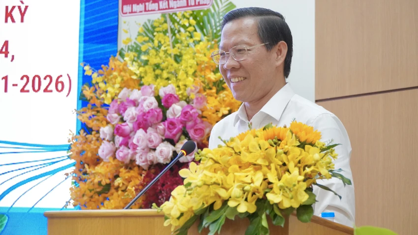 chu-tich-ubnd-tphcm-phan-van-mai-7590.jpg