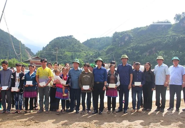 nguyen-trong-nghia-2.webp